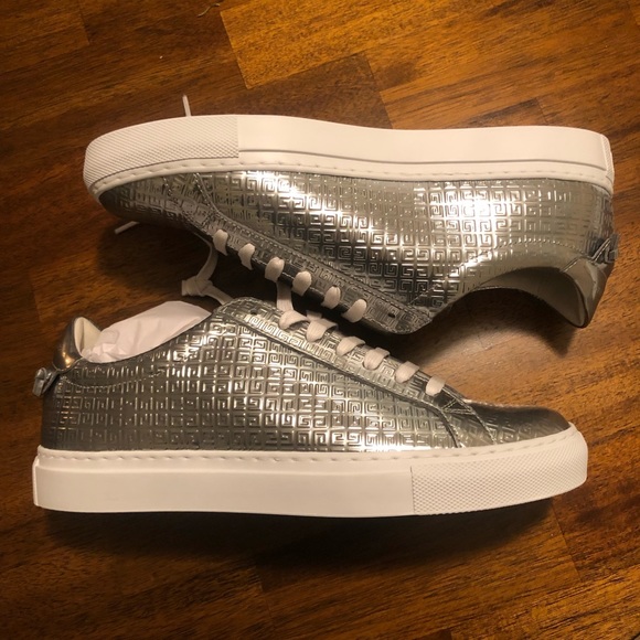NIB $595 Givenchy Urban Street Monogram Metallic Leather Sneakers - Picture 9 of 16